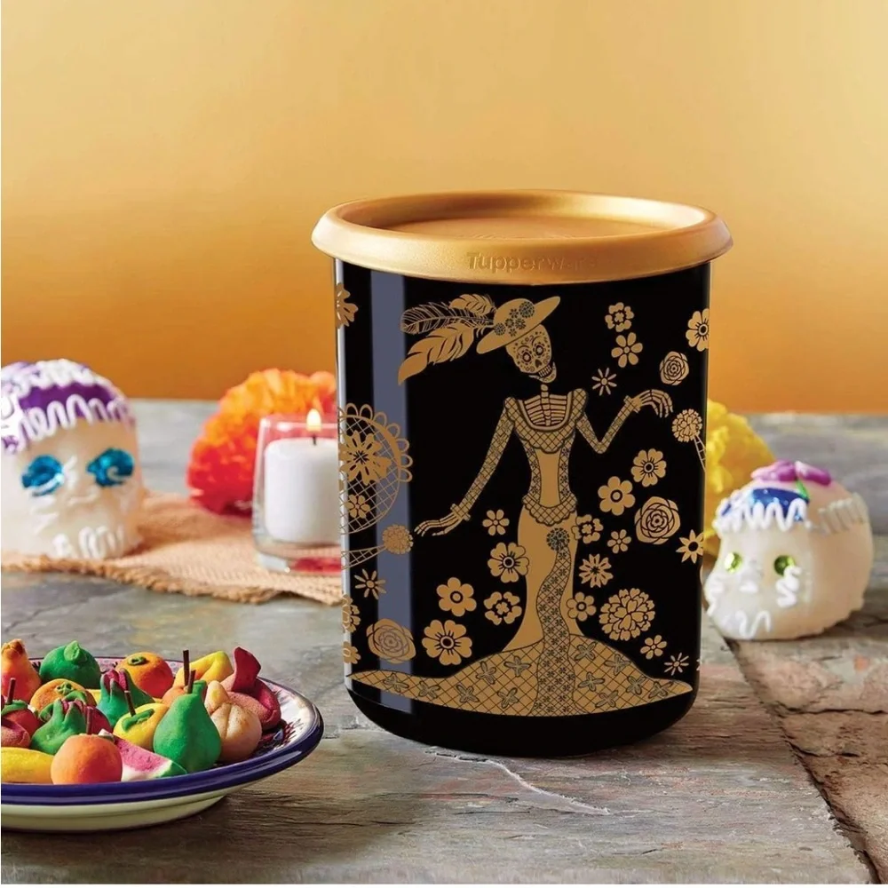 One touch Tupperware brand Canister